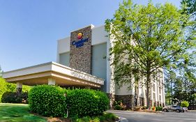 Hampton Inn Raleigh Midtown 3*